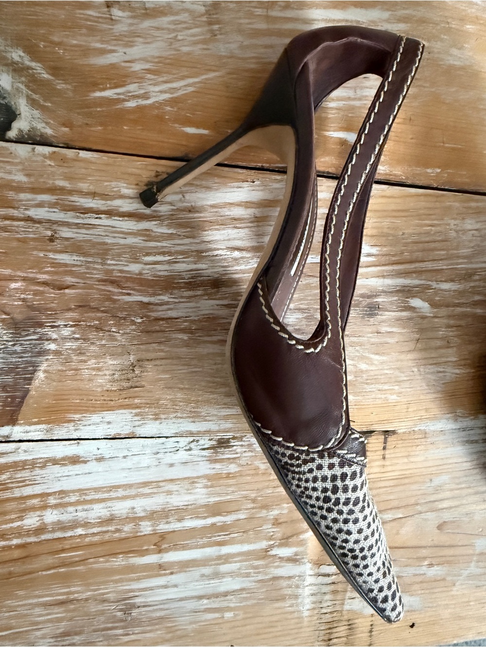 Manolo Blahnik Brown Spotted Canvas & Leather Slingback Pumps 38 - Picture 6 of 16